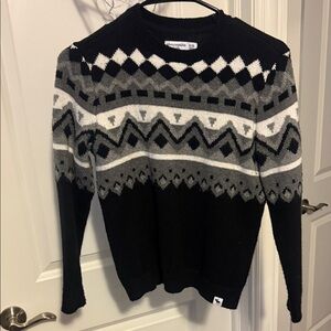 Abercrombie Black and Gray Patterned Sweater 9/10